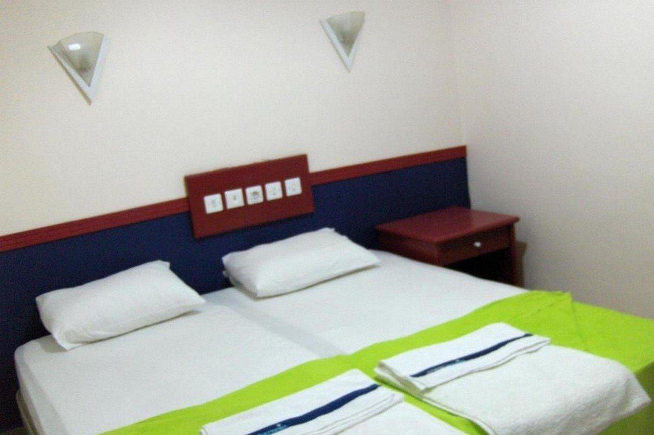 Odessa Otel Avsallar Buitenkant foto
