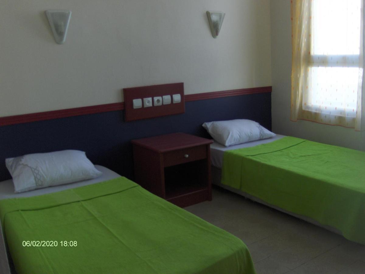 Odessa Otel Avsallar Buitenkant foto